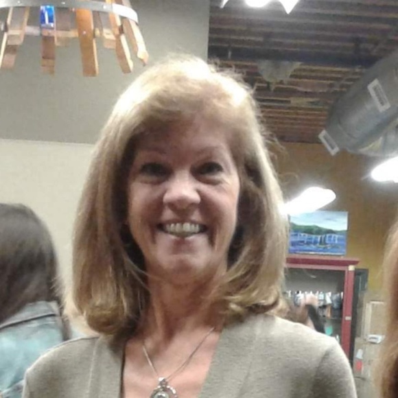 Meet your Posher, Joanne - Picture 1 of 1